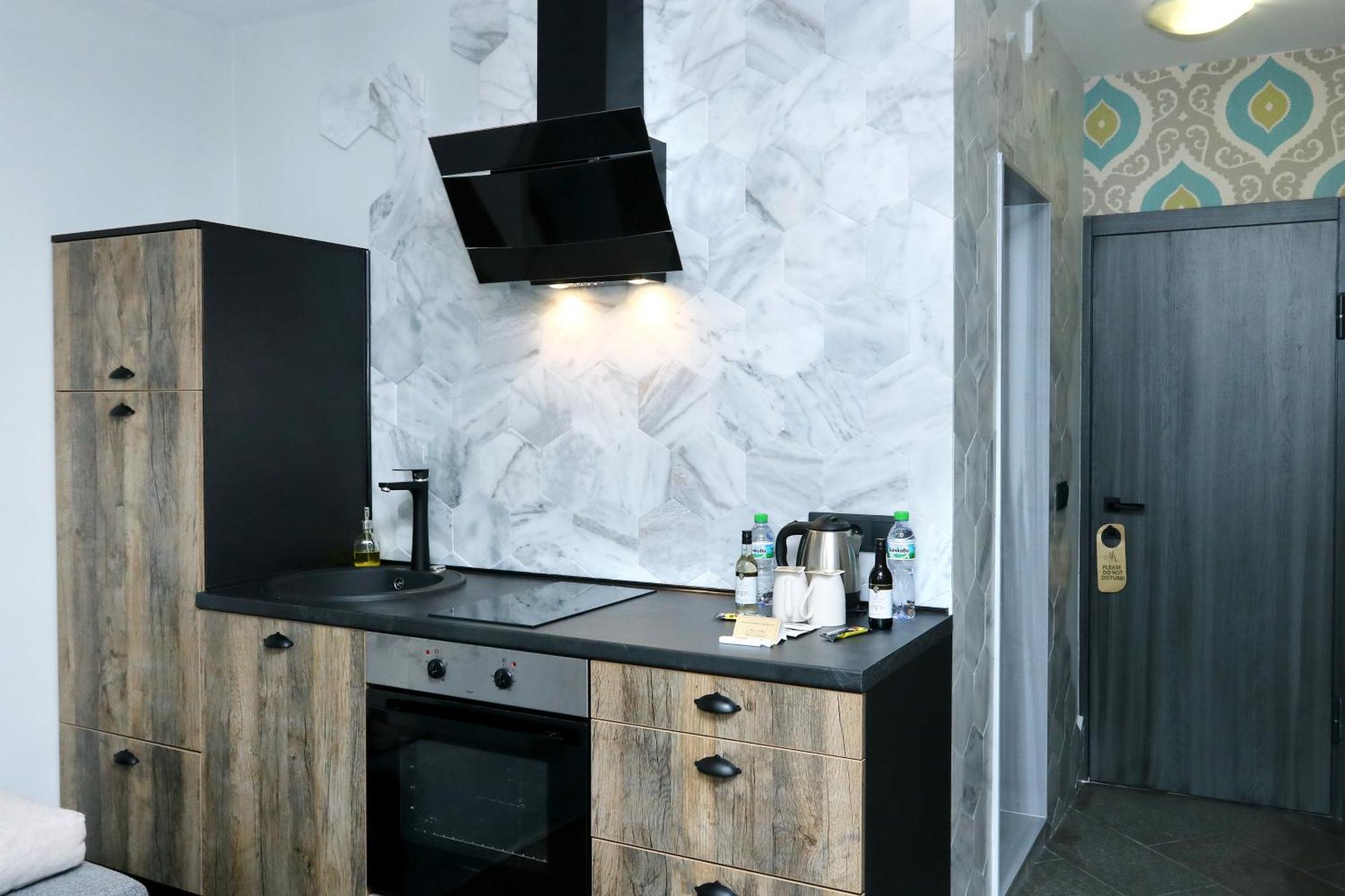 Mon Ami Apart In Studentski Grad Area ソフィア エクステリア 写真